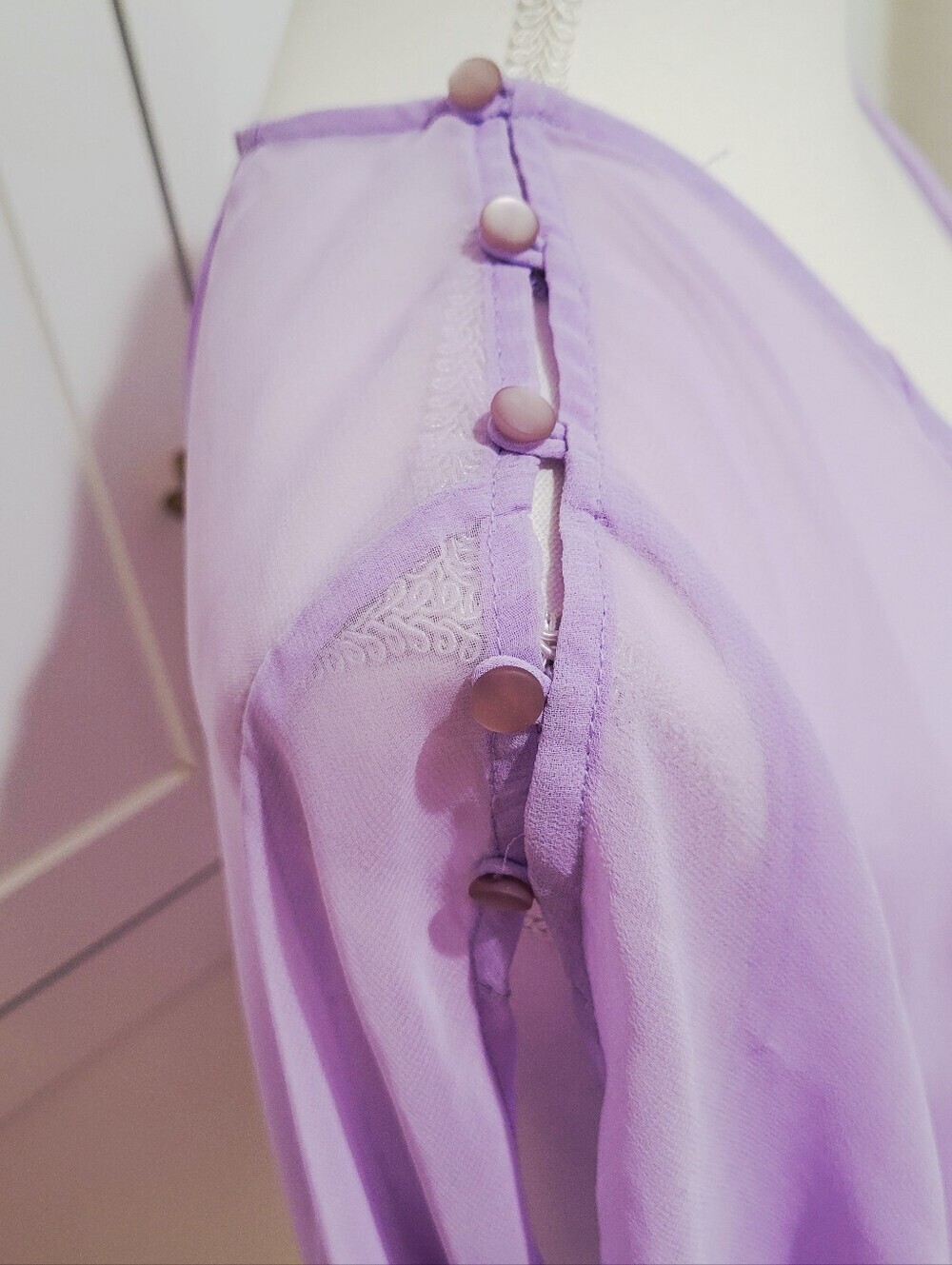 Cristina Sheer Lavender Pintuck V-Neck Flutter Sleeve Top | Size XL - Picture 6 of 8